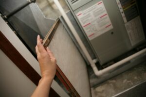 changing-a-furnace-air-filter